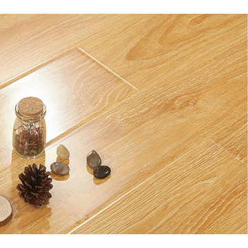 Real Wood Surface Laminate/Laminated Parquet Flooring